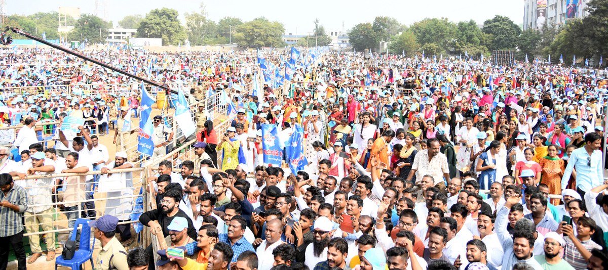 Rayalaseema Garjana Grand Success in support of Kurnool Judicial Capital - Sakshi5