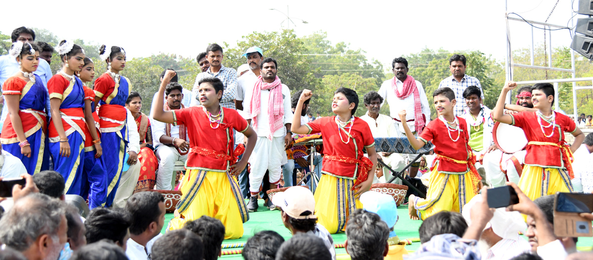 Rayalaseema Garjana Grand Success in support of Kurnool Judicial Capital - Sakshi33