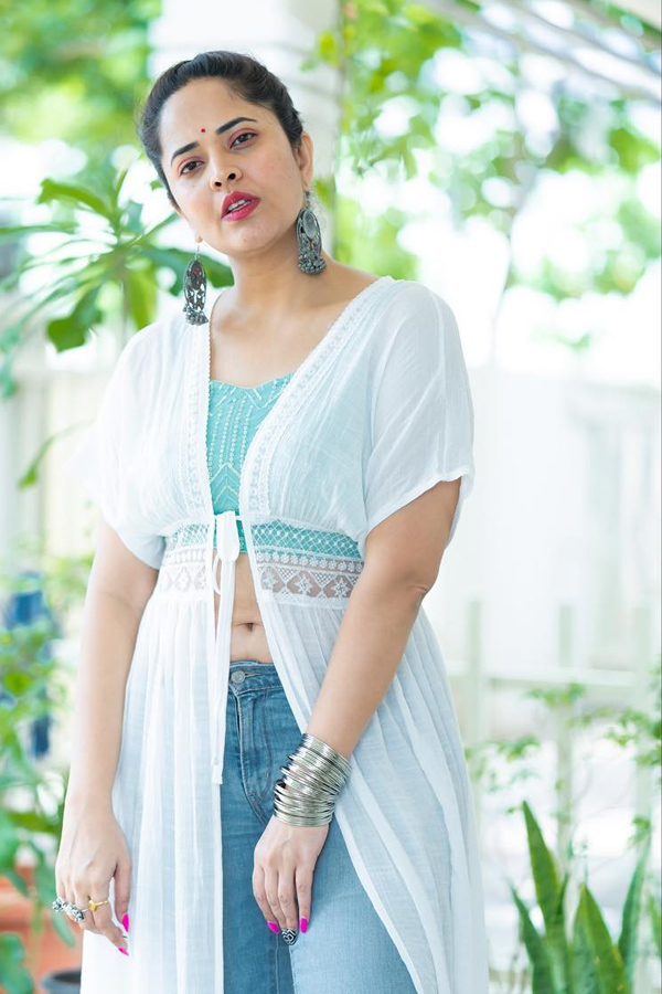 Anchor Anasuya enjoying with wine Party Photo Gallery - Sakshi11