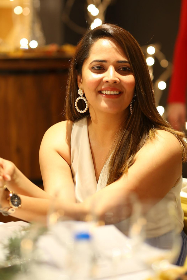 Anchor Anasuya enjoying with wine Party Photo Gallery - Sakshi9