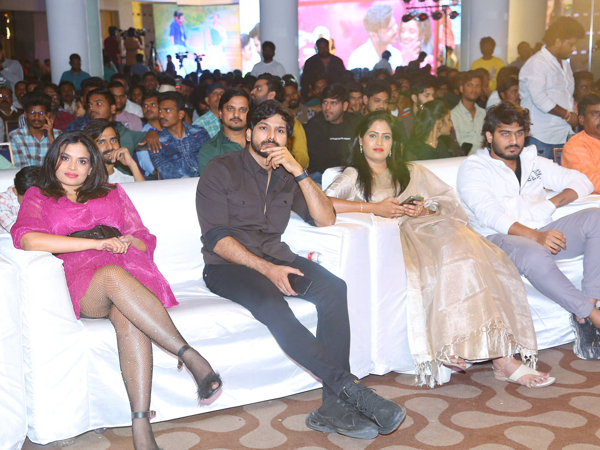 Leharai Movie Pre Release Event Gallery - Sakshi11