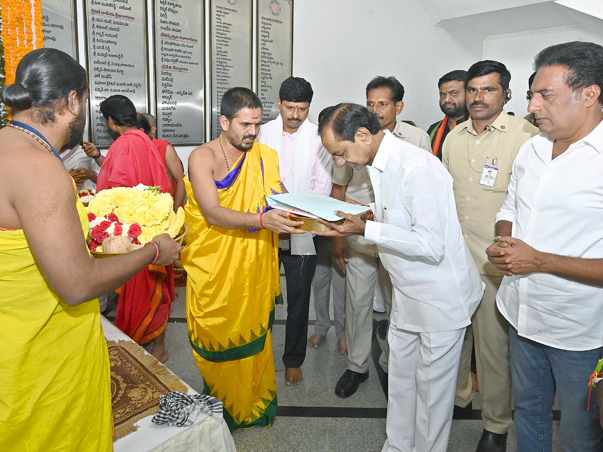 CM KCR officially launches Bharat Rashtra Samithi party Photo Gallery - Sakshi27