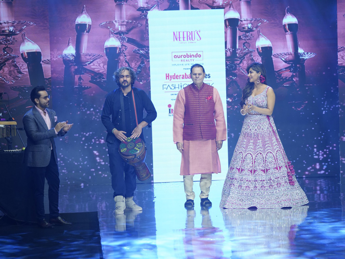 Actress Chitrangda Singh At Neerus The Winter Wedding Collection At Hyderabad Photo Gallery - Sakshi20
