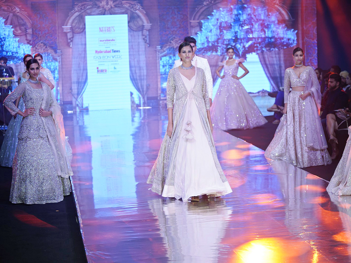 Actress Chitrangda Singh At Neerus The Winter Wedding Collection At Hyderabad Photo Gallery - Sakshi9