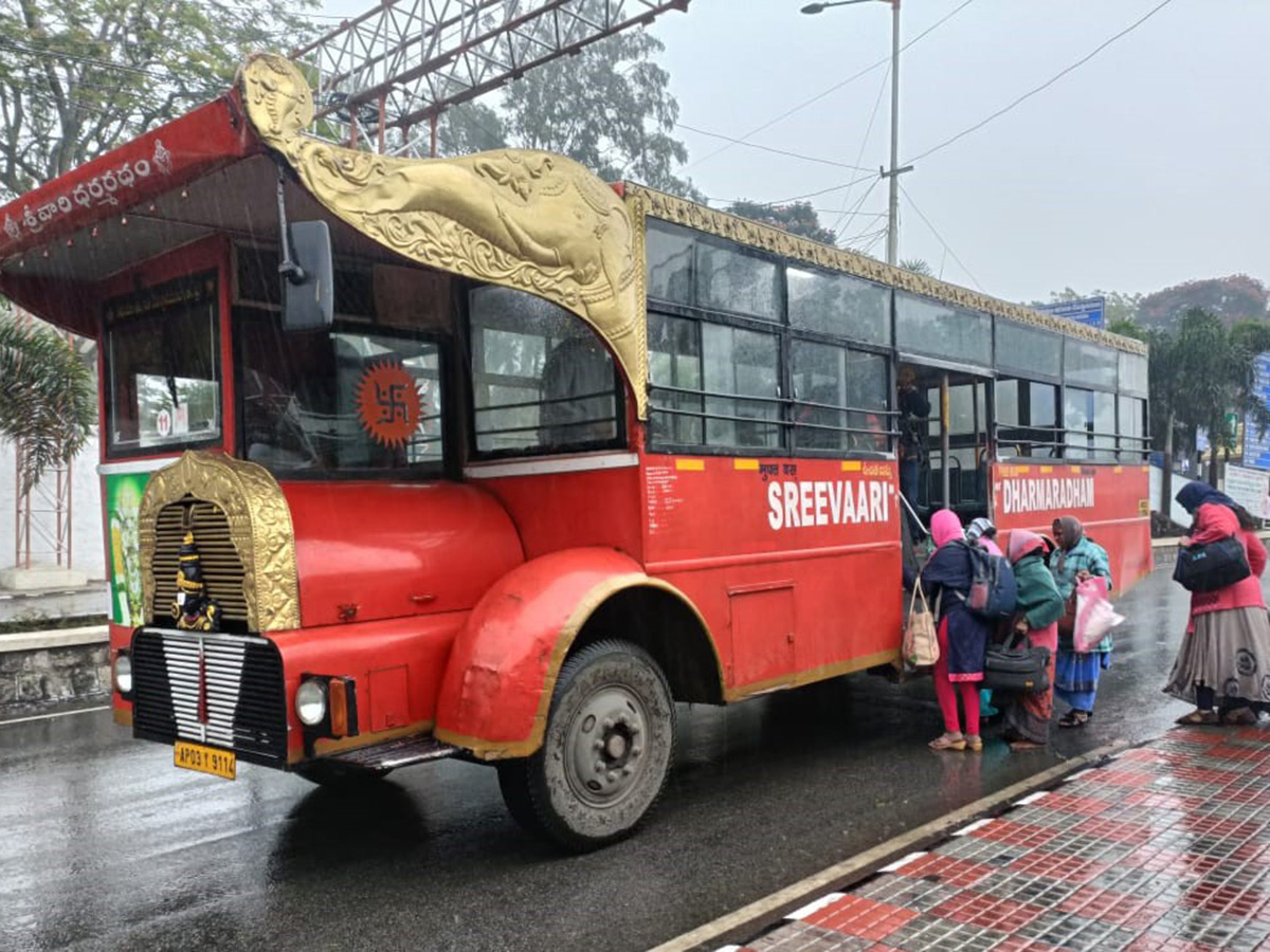 Heavy Rain Hits Tirumala December 2022 With Cyclone Mandous Effect - Sakshi12