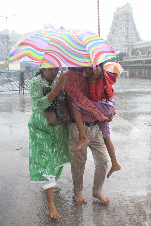 Heavy Rain Hits Tirumala December 2022 With Cyclone Mandous Effect - Sakshi13