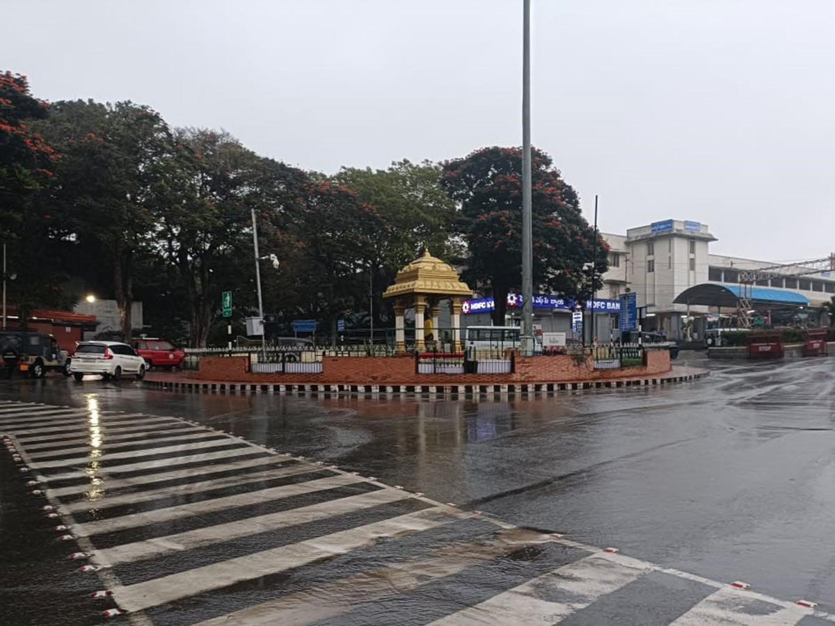 Heavy Rain Hits Tirumala December 2022 With Cyclone Mandous Effect - Sakshi5