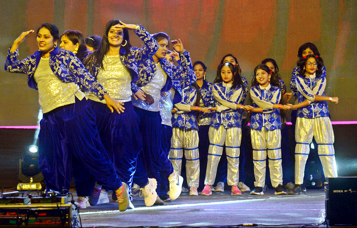 Mega Dance Showcase of DBC At Lalitha Kala Thoranam - Sakshi24