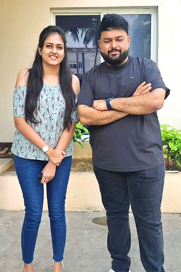Singer Harika Narayan HD Images - Sakshi18