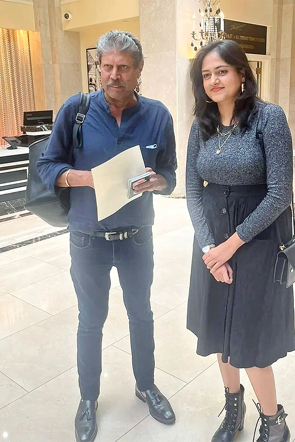 Singer Harika Narayan HD Images - Sakshi19