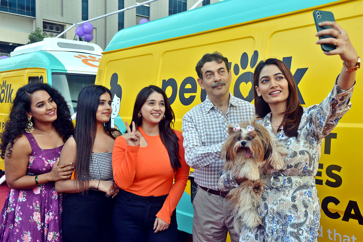 Pet Grooming Van Photos - Sakshi10