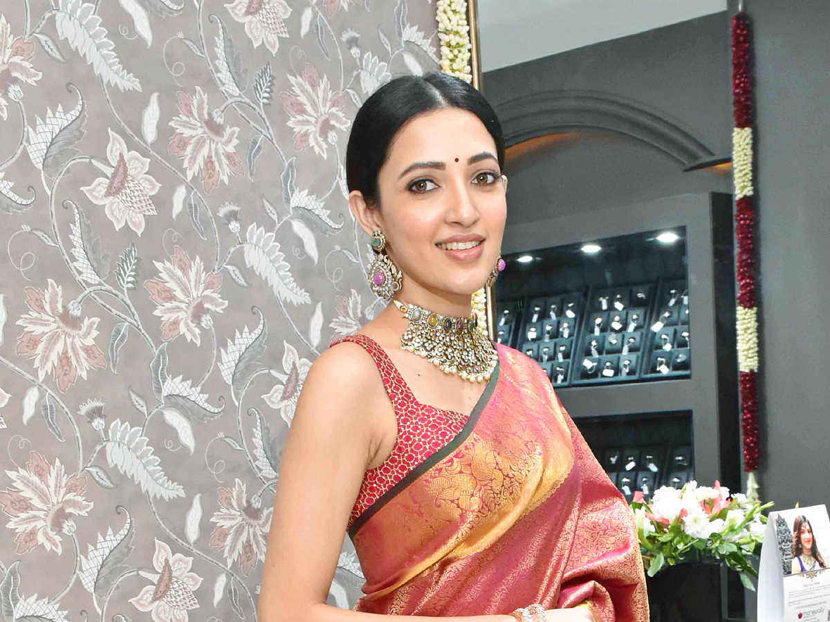 Actress Niharika Konidela And NEHA SHETTY Launch Of Manepally Jewellers At Suchitra Circle Kompally - Sakshi16