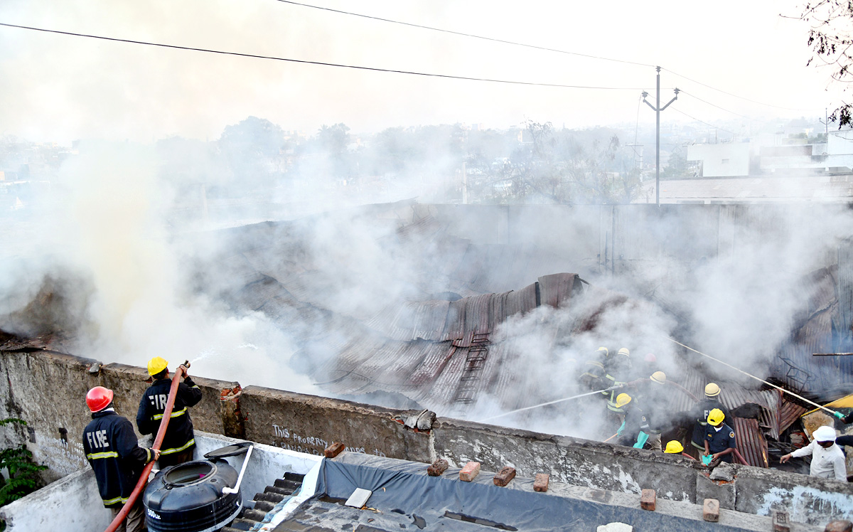 Fire Accident at PuranaPool In A Furniture Godown - Sakshi13