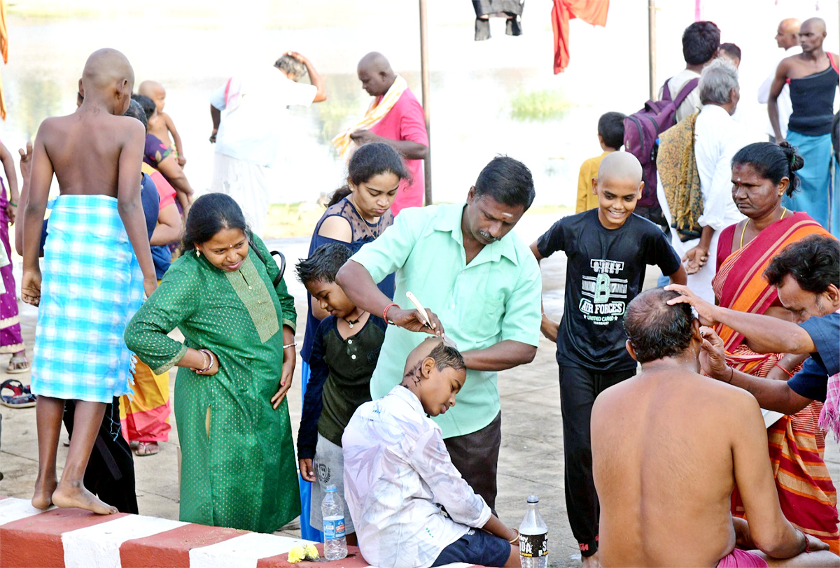 Maha Shivaratri Brahmotsavalu in Srikalahasti - Sakshi2