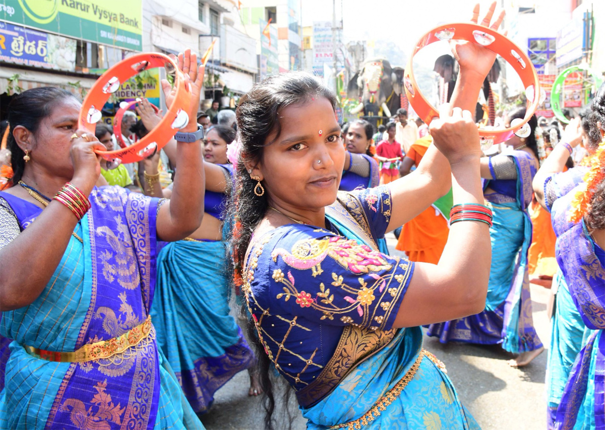 Maha Shivaratri Brahmotsavalu in Srikalahasti - Sakshi15