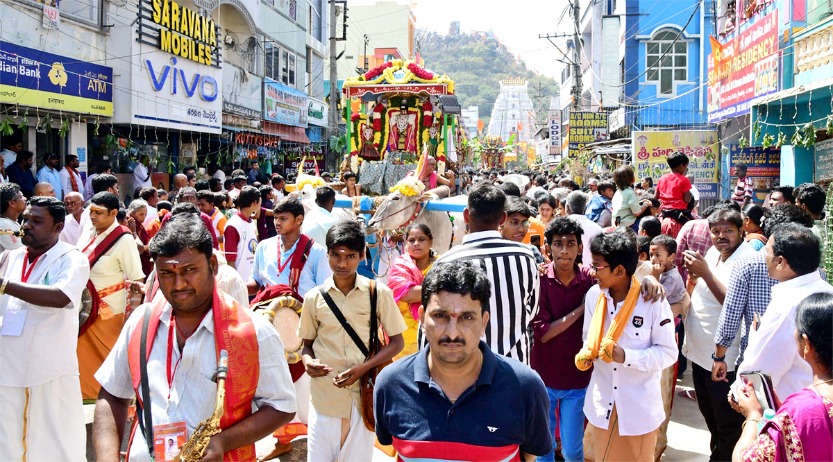 Maha Shivaratri Brahmotsavalu in Srikalahasti - Sakshi18