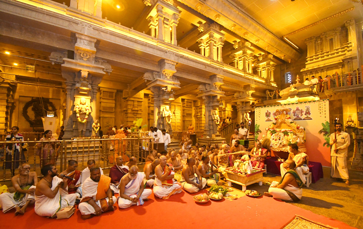 Sri Lakshmi Narasimha Swamy Brahmotsavams begins grandly in Yadadri - Sakshi20