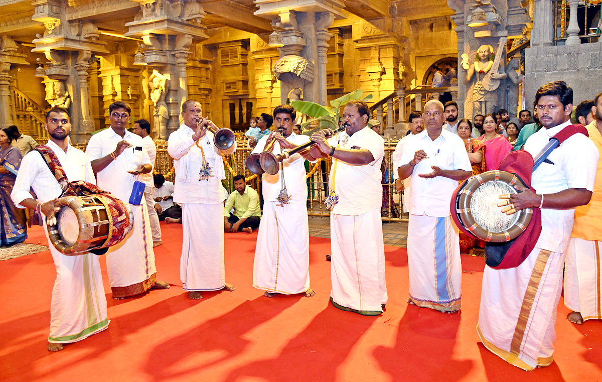 Sri Lakshmi Narasimha Swamy Brahmotsavams begins grandly in Yadadri - Sakshi3
