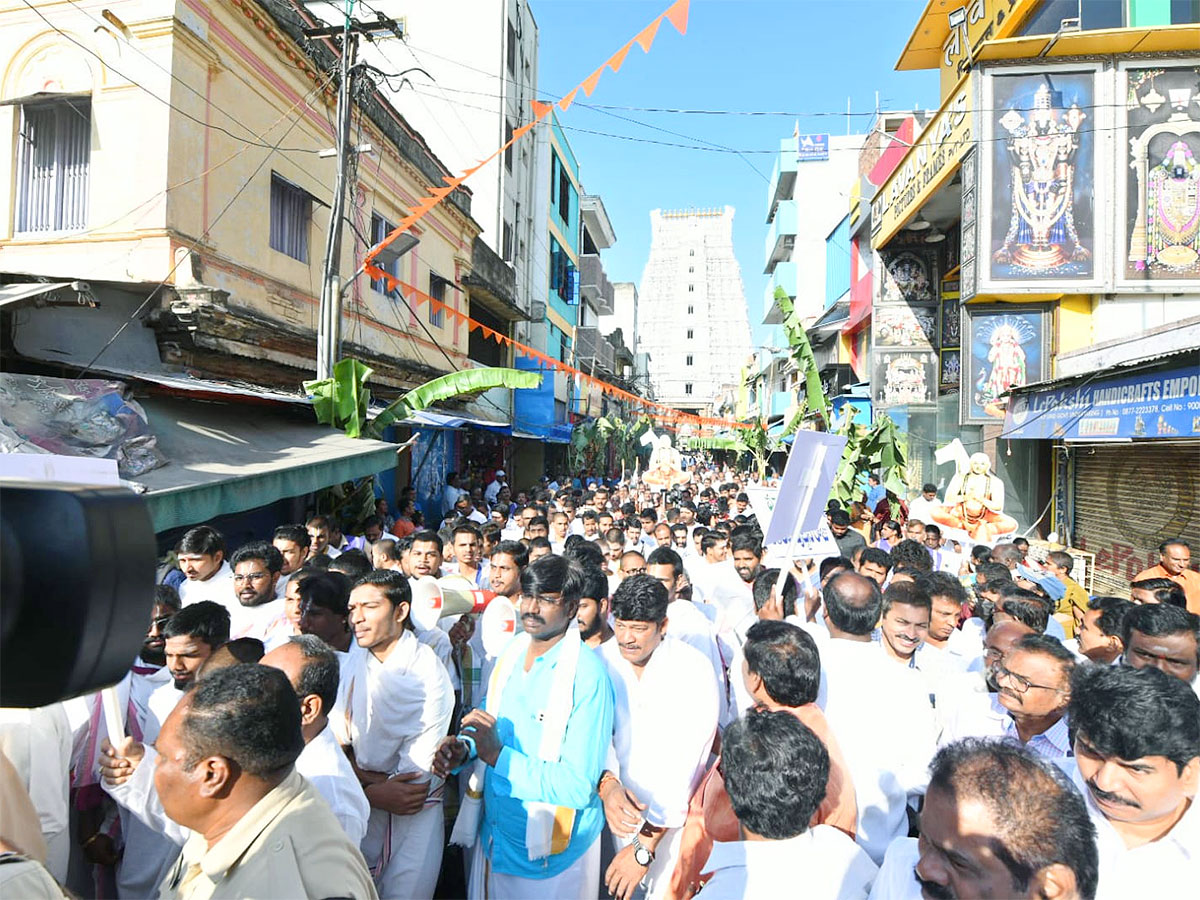Tirupati abode of Lord Venkateshwara turns 893 Photos - Sakshi35