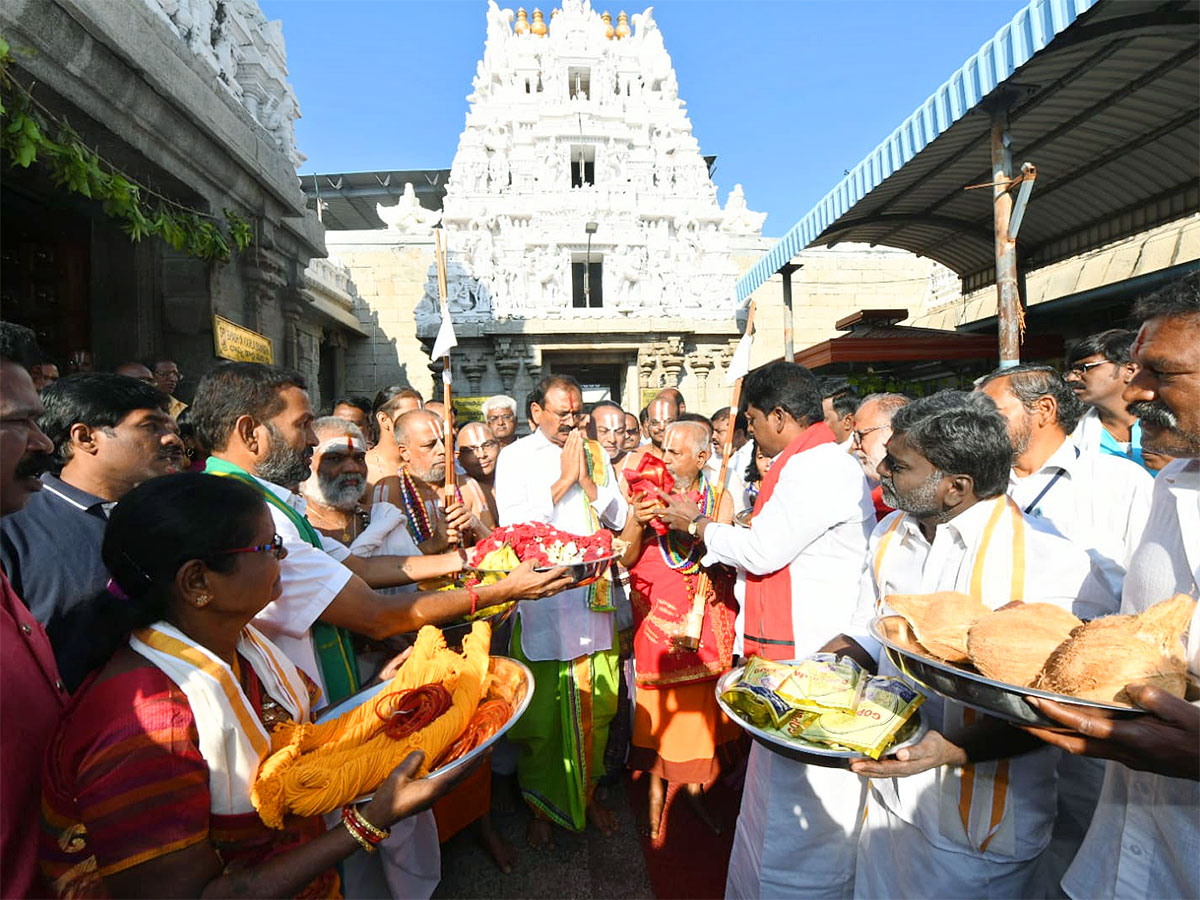 Tirupati abode of Lord Venkateshwara turns 893 Photos - Sakshi38