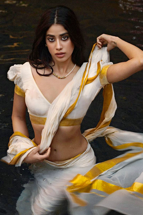 Janhvi Kapoor Latest HD Photos - Sakshi15