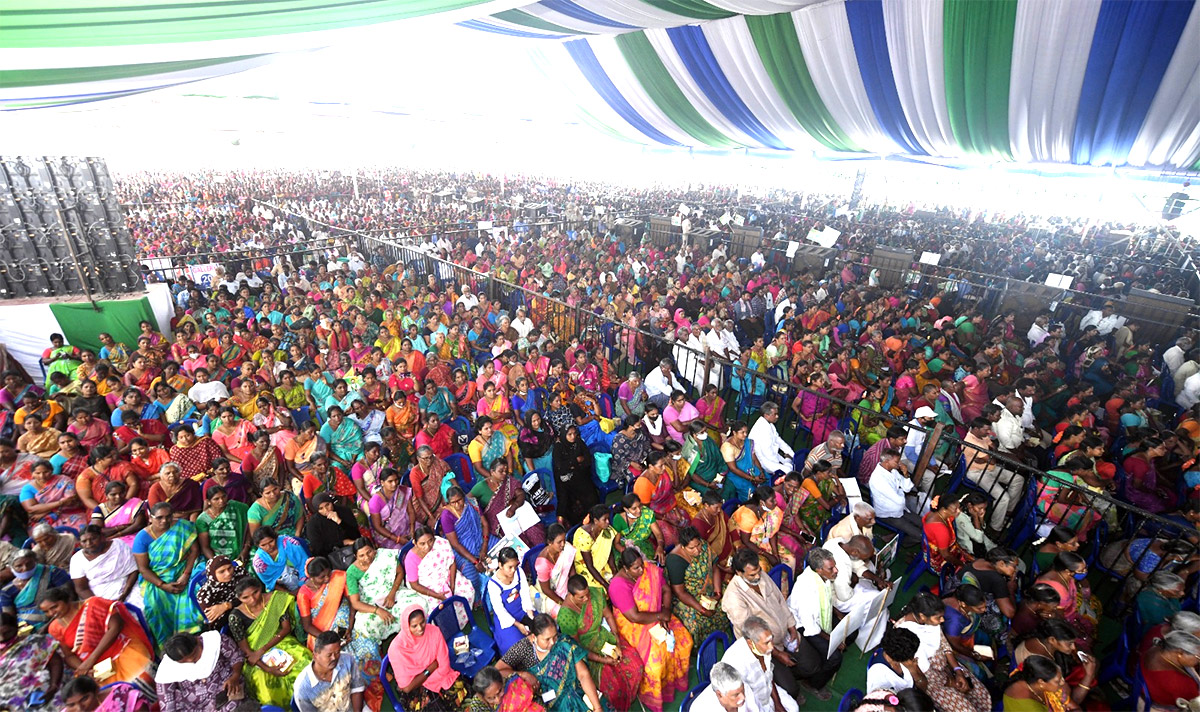 Tenali: YSR Rythu Bharosa Meeting Huge Response From Fans - Sakshi3