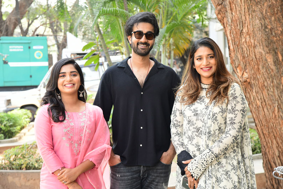 Santosh Shoban Sridevi Shoban Babu Movie Press Meet - Sakshi1