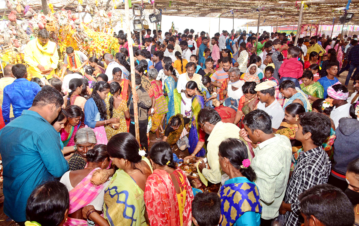 Peddagattu Lingamanthula Jatara 2023 - Sakshi15