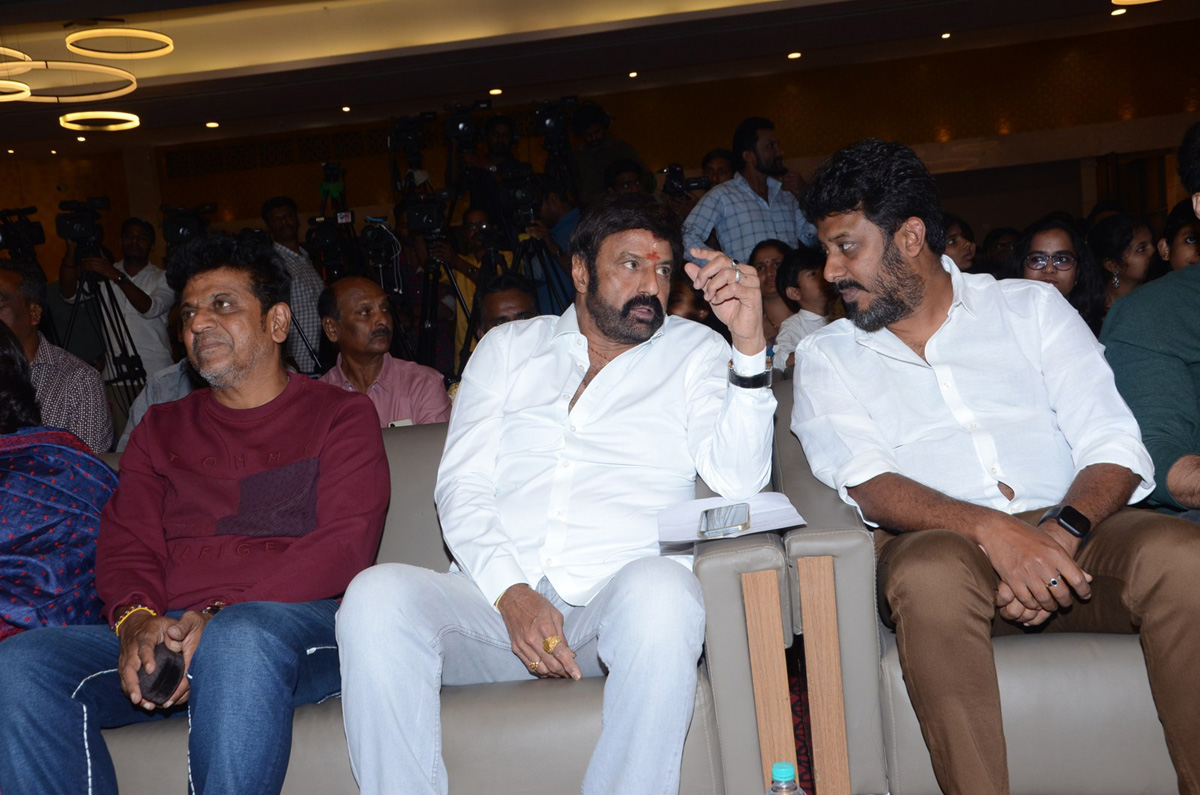Shiva Veda Pre Release Event Photos - Sakshi9