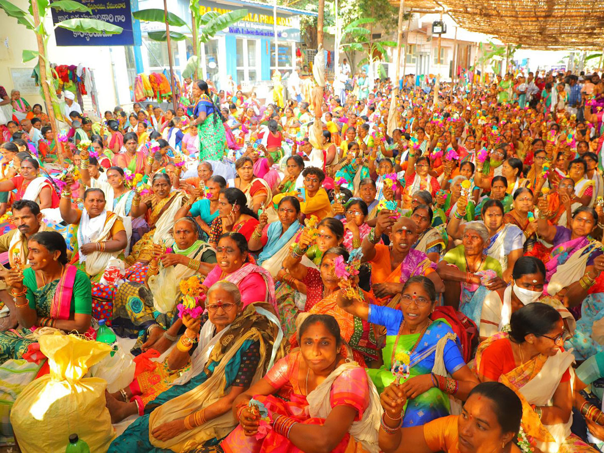 Shiva Kalyanam Mahotsav Celebrations in Raja Rajeshwara Temple - Sakshi12