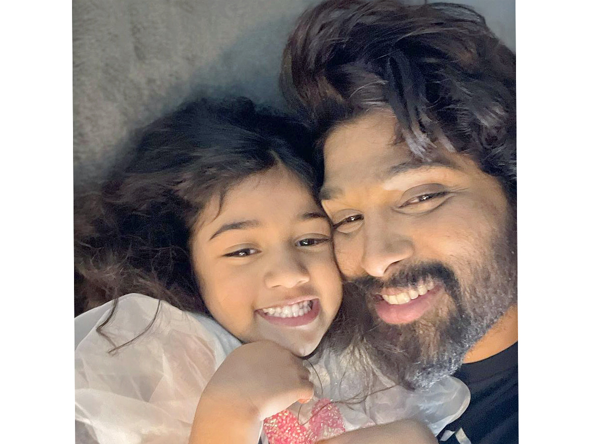 Allu Arjun Family Photos - Sakshi11