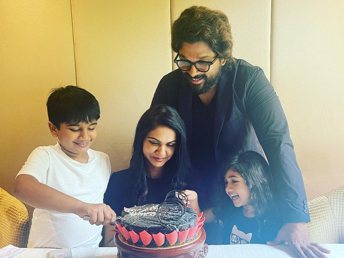 Allu Arjun Family Photos - Sakshi12
