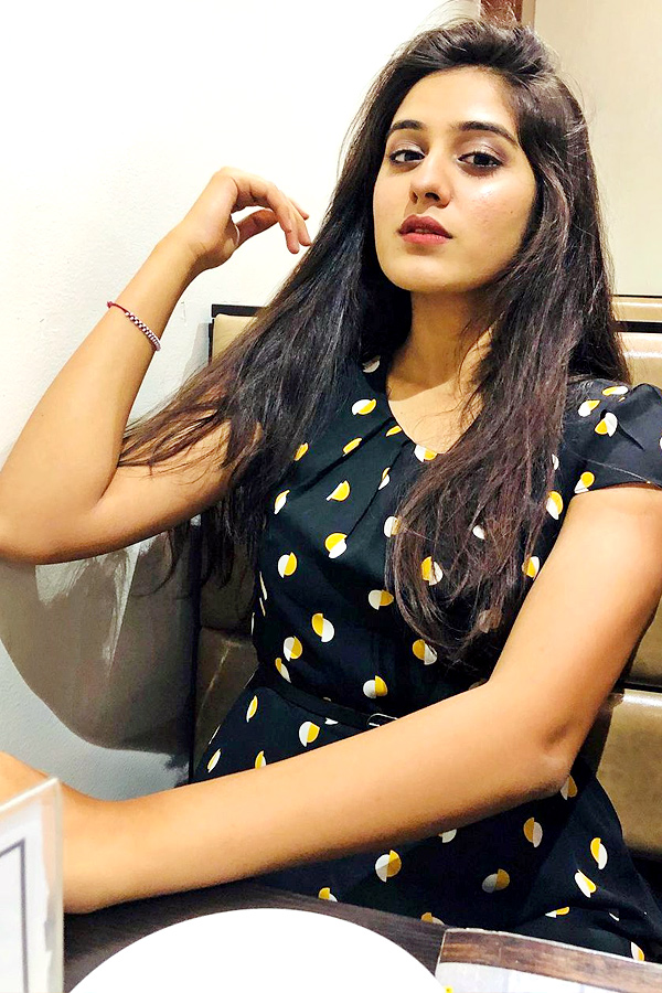 Akhil Akkineni Agent Movie Heroine VaidyaSakshi Photos - Sakshi11