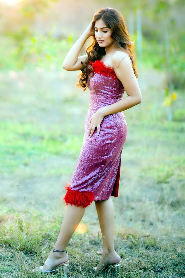 Telugu Serial Actress Pranavi Manukonda Photos - Sakshi15