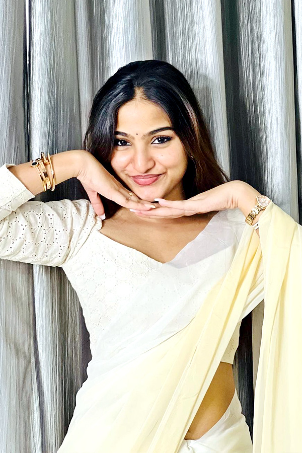 Telugu Serial Actress Pranavi Manukonda Photos - Sakshi7