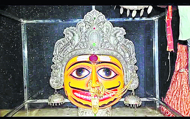 భద్రమ్మ తల్లి అమ్మవారి విగ్రహం  2