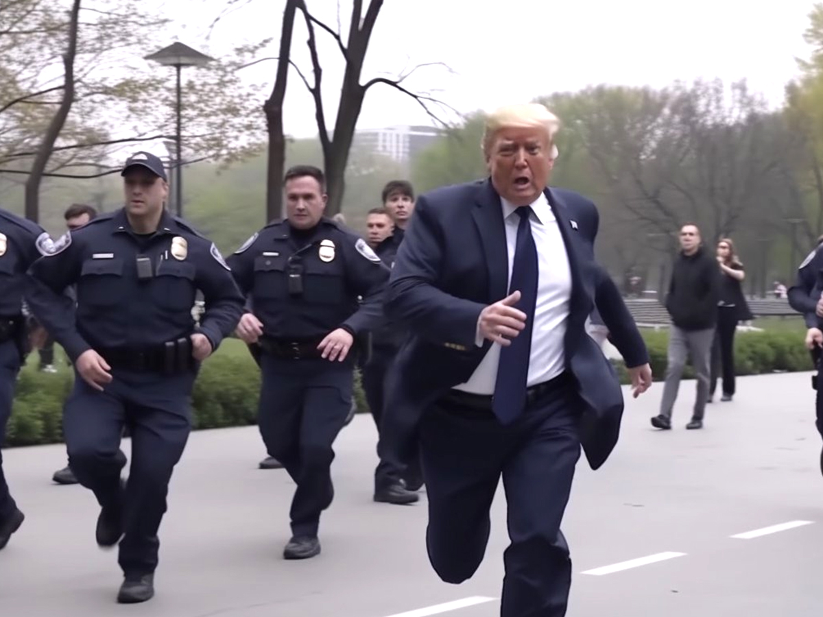 AI Generated Images Viral Predicts If Donald Trump Arrest - Sakshi7