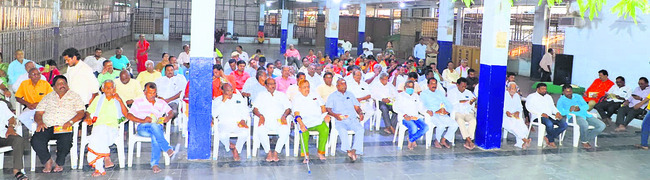 వేములవాడలో పంచాంగ శ్రవణానికి హాజరైన పురప్రముఖులు
1