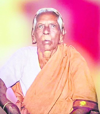 అద్దంకి
అంజమ్మ (ఫైల్)
2