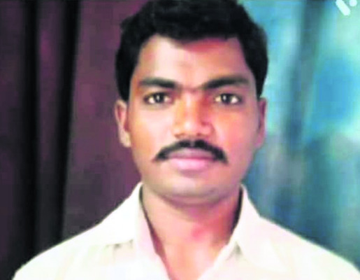 మృతులు దాసరి కేశన్న, బోయ వండ్రప్ప (ఫైల్) 1