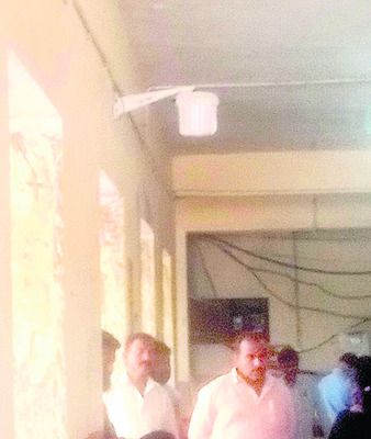 కలెక్టరేట్లో వైఫై పరికరం2
