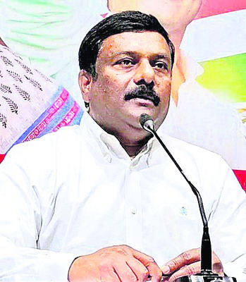 ఏలేటి మహేశ్వర్రెడ్డి
5