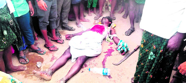 తీవ్రంగా గాయపడిన చిన్న ఈరప్ప1