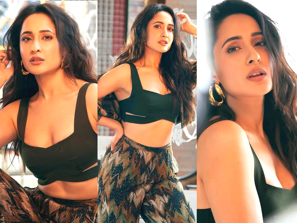 Kanche Movie Heroine Pragya Jaiswal Photos - Sakshi1