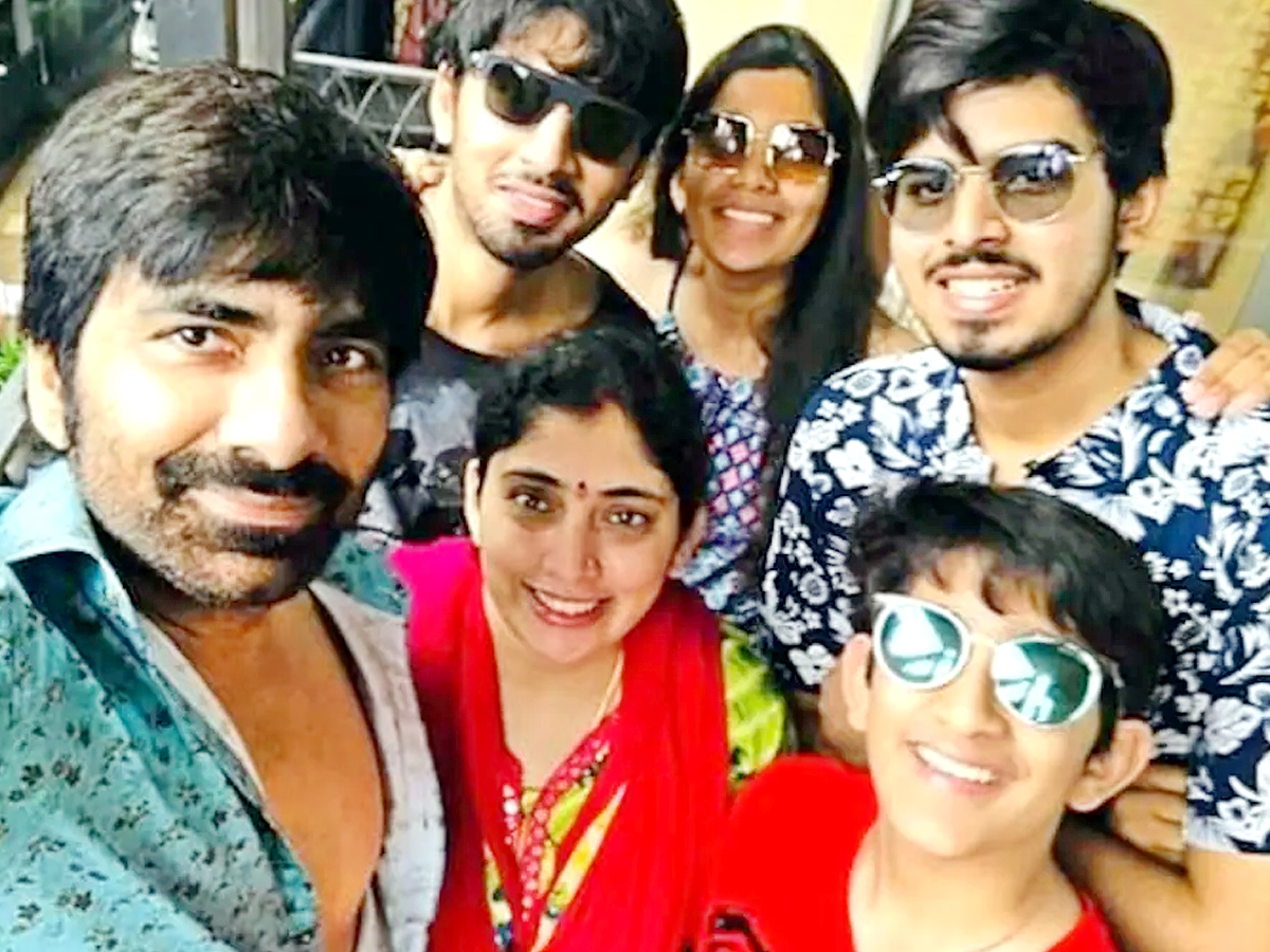 Mass Maharaja Ravi Teja Family Photos - Sakshi6