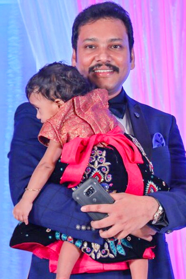 Anchor Udaya Bhanu Family Children Photos - Sakshi7