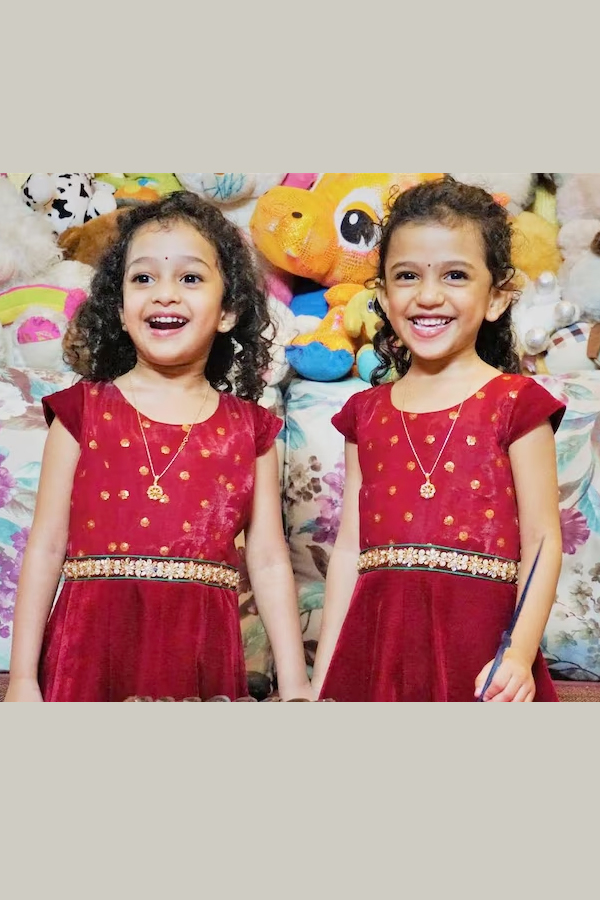 Anchor Udaya Bhanu Family Children Photos - Sakshi9
