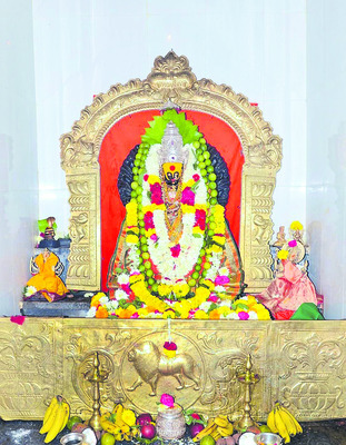 ఆలయంలో భవానీమాత విగ్రహం2
