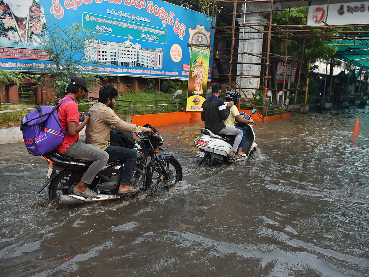 Heavy Rain in Hyderabad Pics - Sakshi2