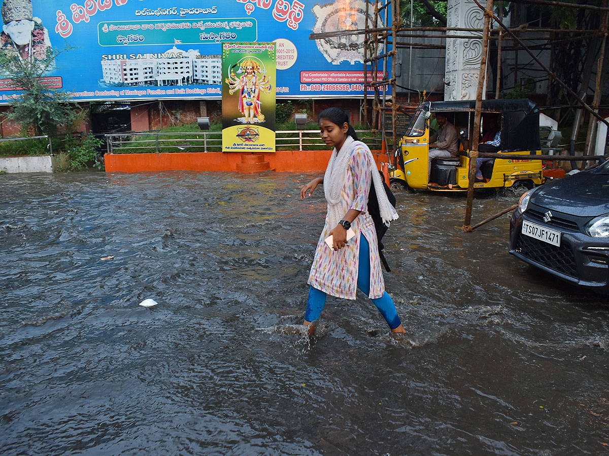 Heavy Rain in Hyderabad Pics - Sakshi6